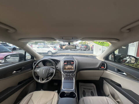 2017 Lincoln MKX Select