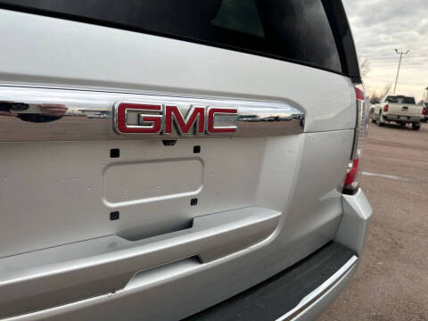2017 GMC Yukon XL Denali