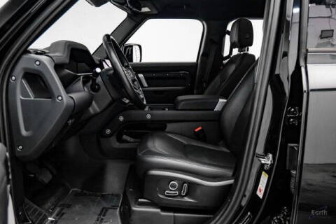 2024 Land Rover Defender 130 P400 X-Dynamic SE