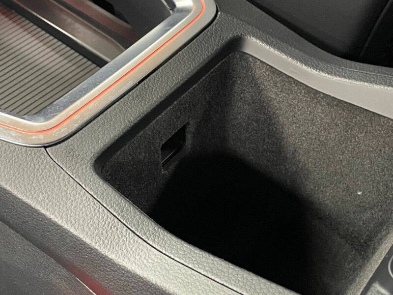 2019 Audi e-tron quattro Prestige