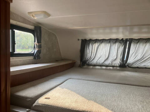 2004 Ford E-Series E-450 SD