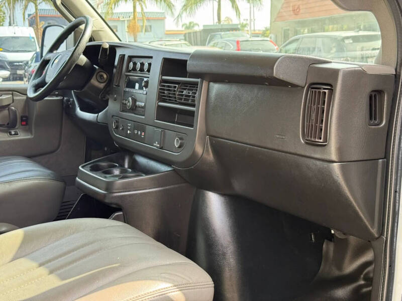 2020 Chevrolet Express 2500
