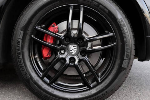 2017 Porsche Cayenne GTS