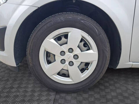 2015 Chevrolet Sonic LS Auto