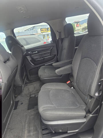 2016 GMC Acadia SLE-2