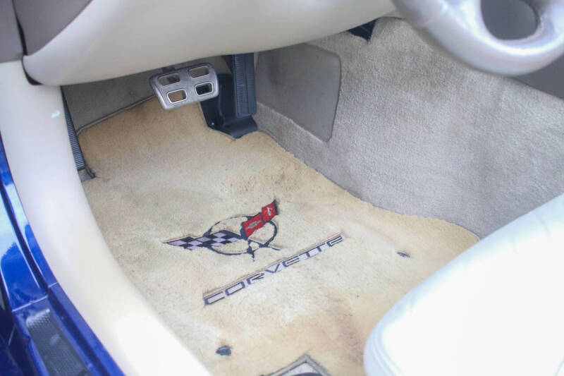 2004 Chevrolet Corvette