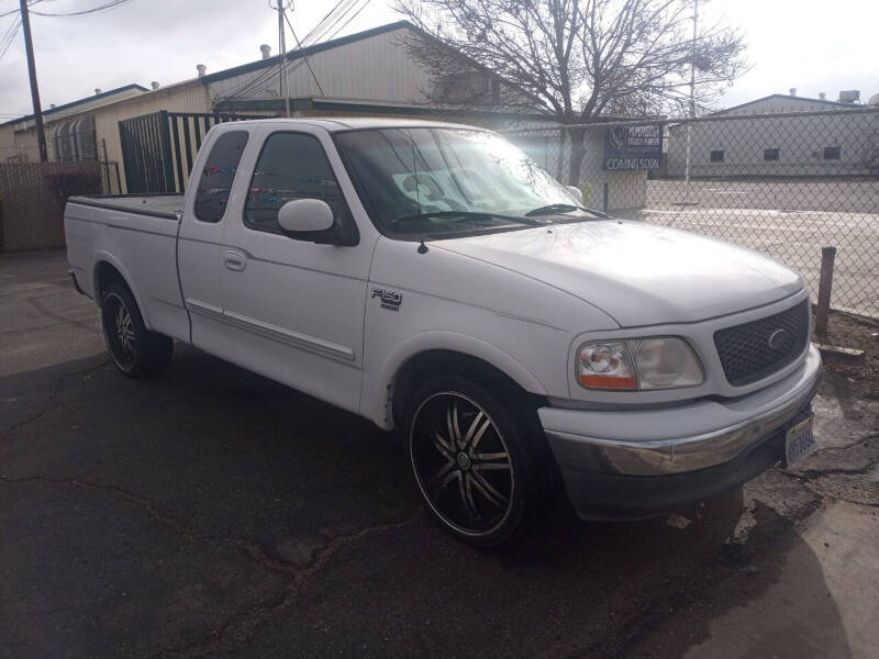 2000 Ford F-150 for sale at Max's Motors in Bakersfield CA