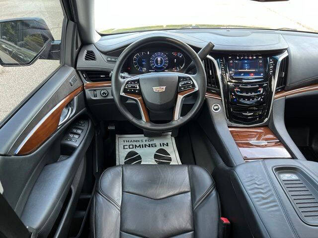 CadillacEscalade ESV34