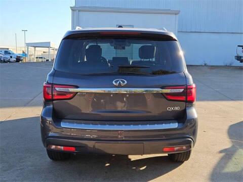 2023 Infiniti QX80 Luxe