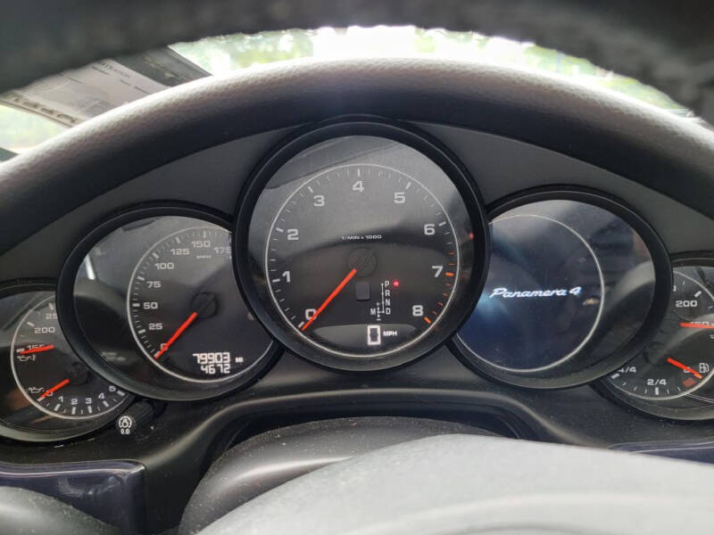 2011 Porsche Panamera 4