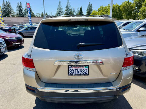 2013 Toyota Highlander Plus