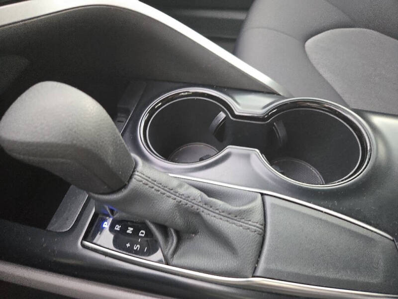 2020 Toyota Camry LE