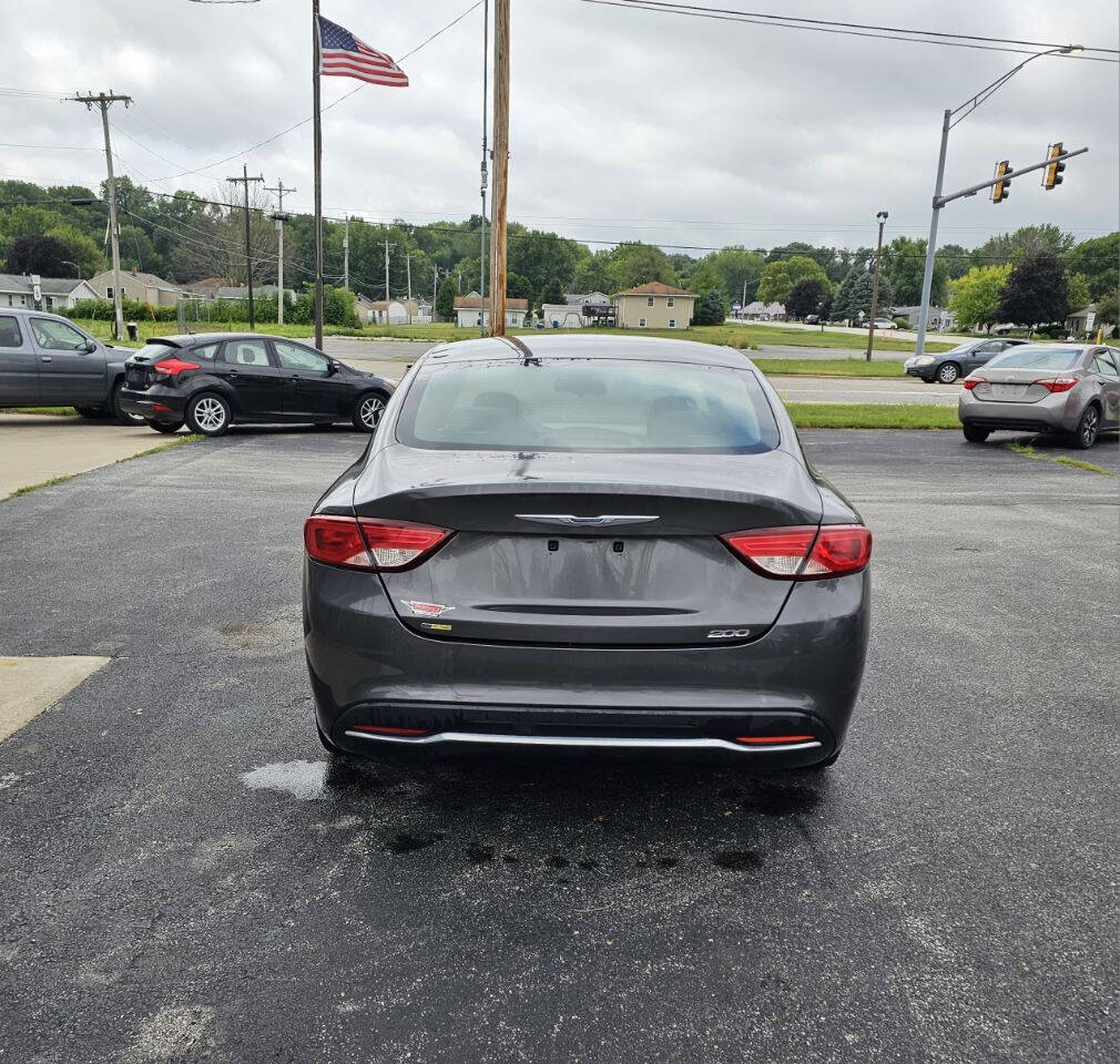 2015 Chrysler 200 for sale at Bastian s Auto Outlet in Coal Valley, IL