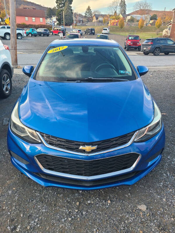 2017 Chevrolet Cruze LT photo 9