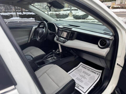 2017 Toyota RAV4 XLE