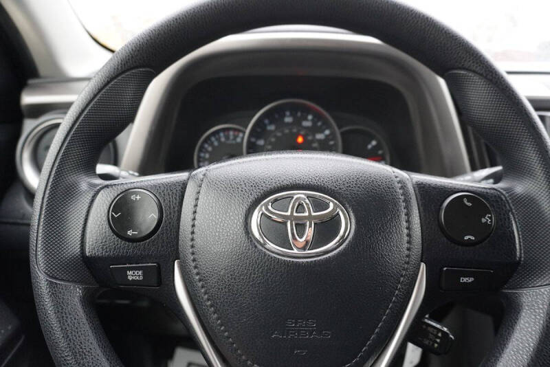 2016 Toyota RAV4 LE