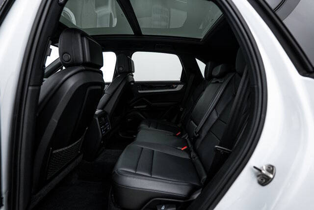 2024 Porsche Cayenne