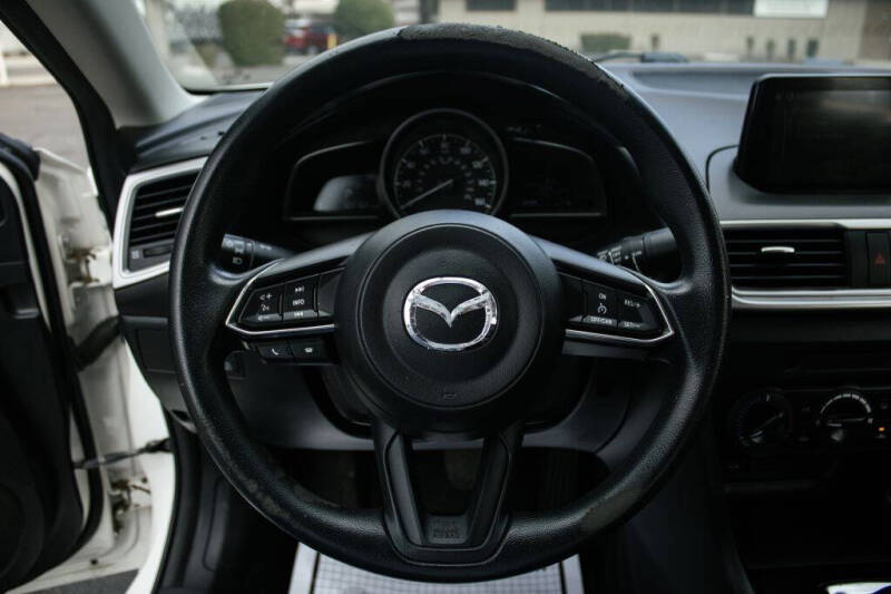 2017 Mazda MAZDA3 Sport