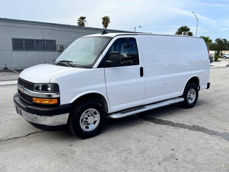 2023 Chevrolet Express 2500