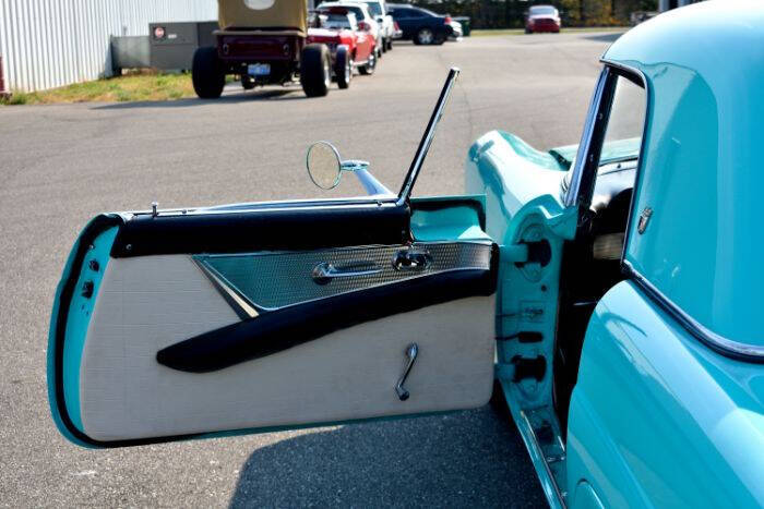 1955 Ford Thunderbird