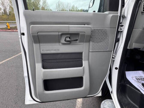 2011 Ford E-Series E-250