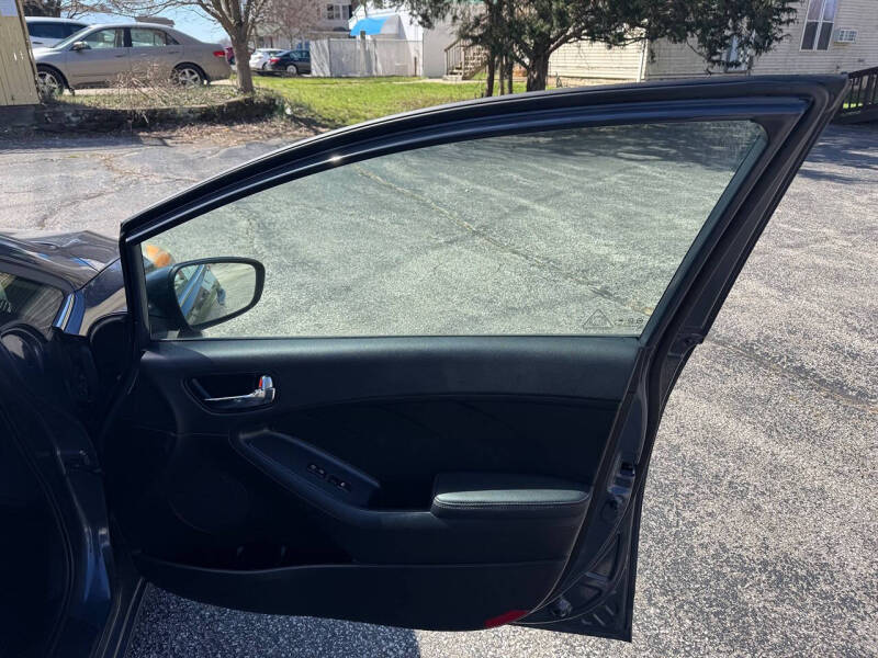 2016 Kia Forte5 EX