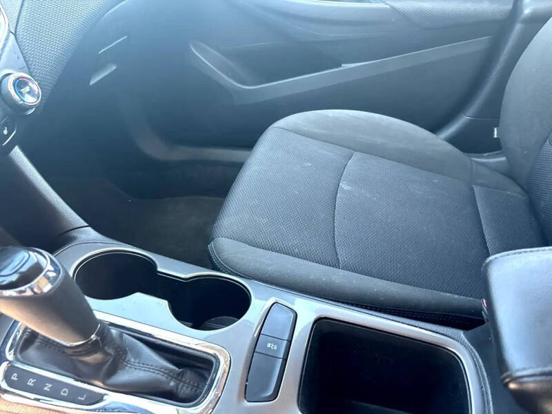 2017 Chevrolet Cruze LT Auto