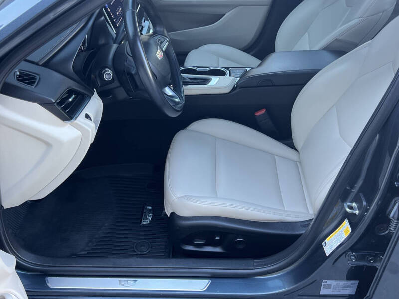 2022 Cadillac CT4 Luxury