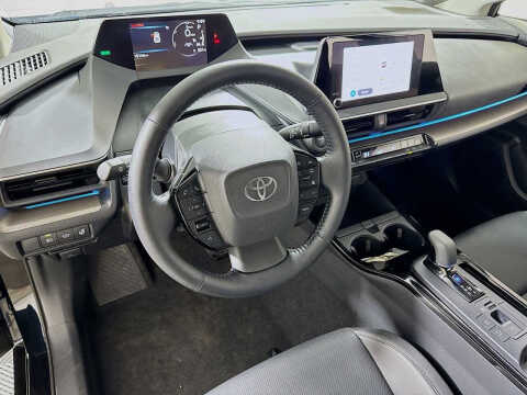2025 Toyota Prius XLE