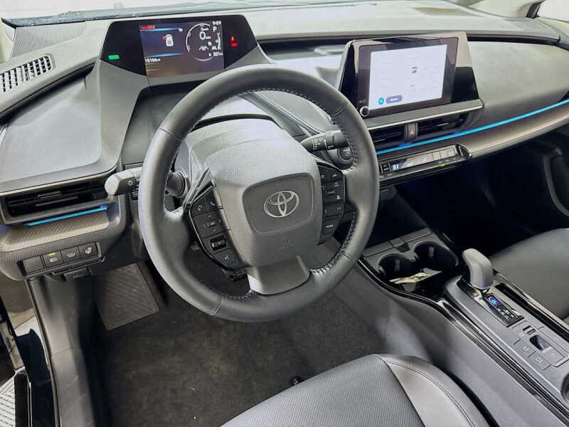 2025 Toyota Prius XLE