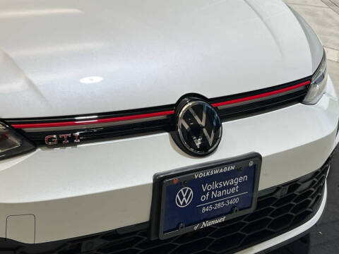 2024 Volkswagen Golf GTI SE