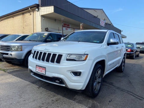 2015 Jeep Grand Cherokee for sale at Six Brothers Mega Lot in Youngstown OH