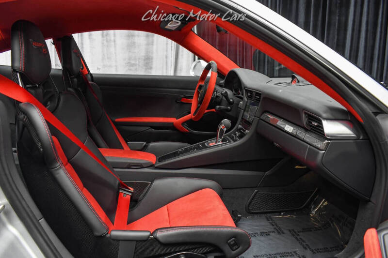 2019 Porsche 911 GT2 RS