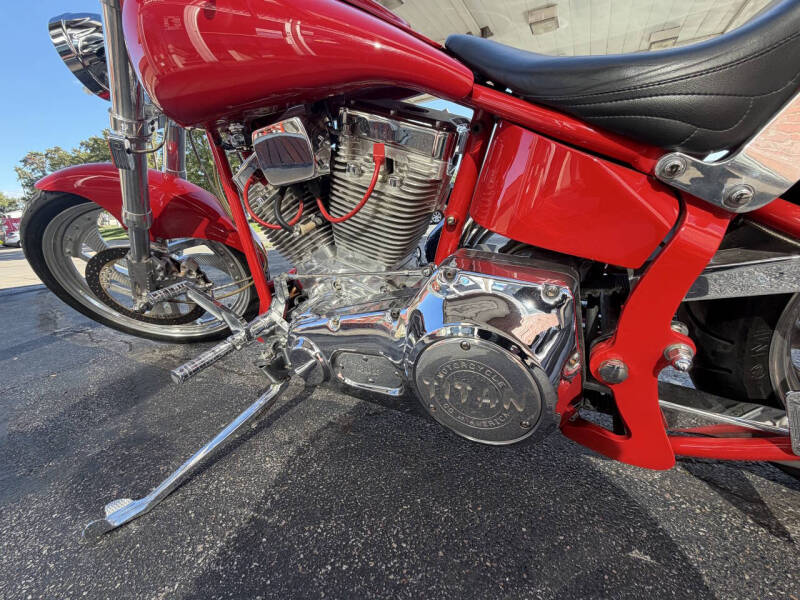 1998 Titan Trailer Gecko