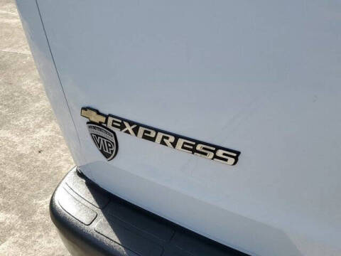 2023 Chevrolet Express 2500