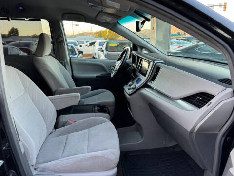 2017 Toyota Sienna