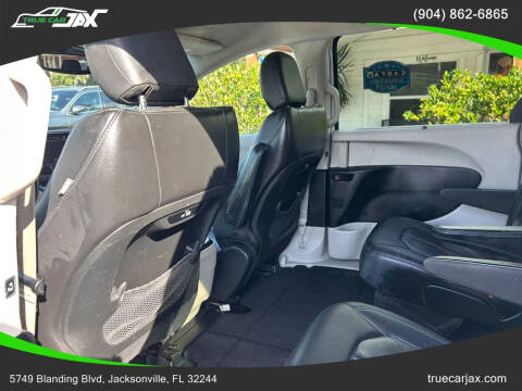 2021 Chrysler Pacifica Touring L