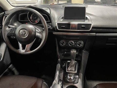 2016 Mazda MAZDA3 i Sport