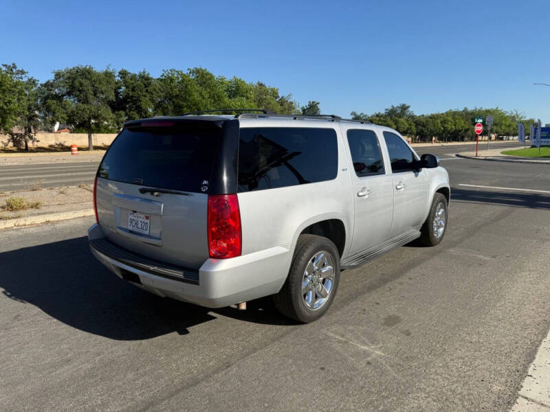 2011 GMC Yukon XL SLT