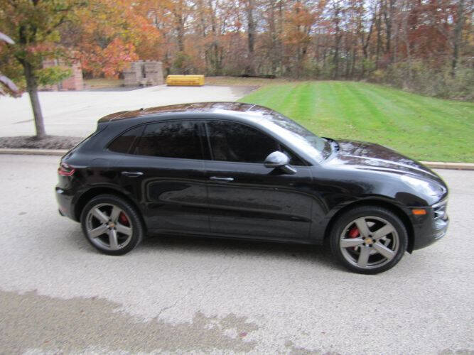 2016 Porsche Macan Turbo
