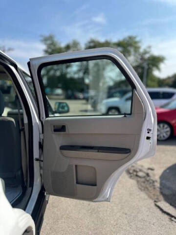 2010 Ford Escape XLS