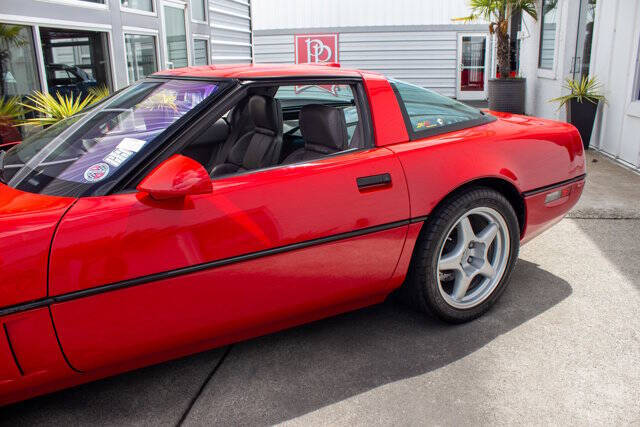 1990 Chevrolet Corvette 13