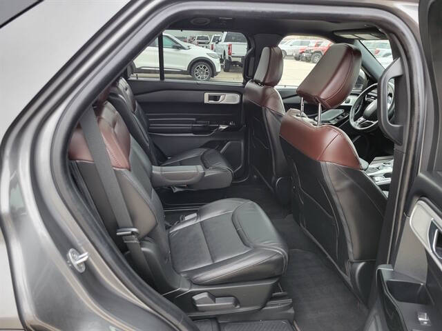 2022 Ford Explorer Platinum