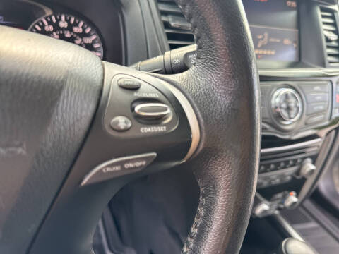 2019 Nissan Pathfinder SV