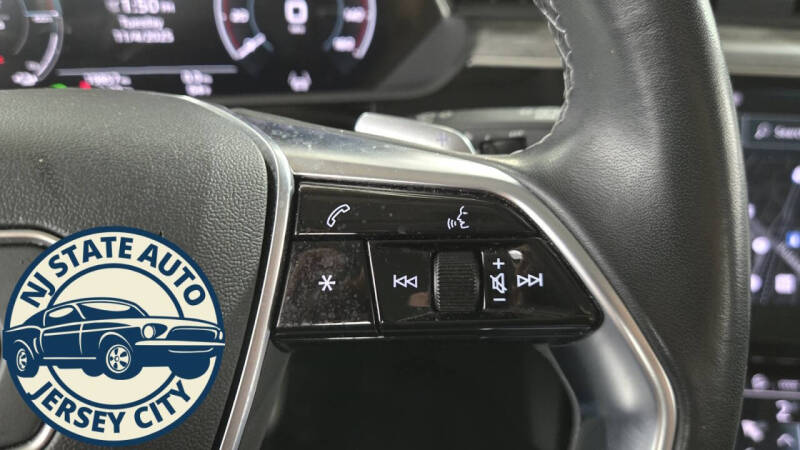 2024 Audi Q8 e-tron quattro Premium Plus