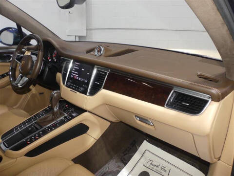 2017 Porsche Macan