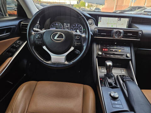 2017 Lexus IS 200t