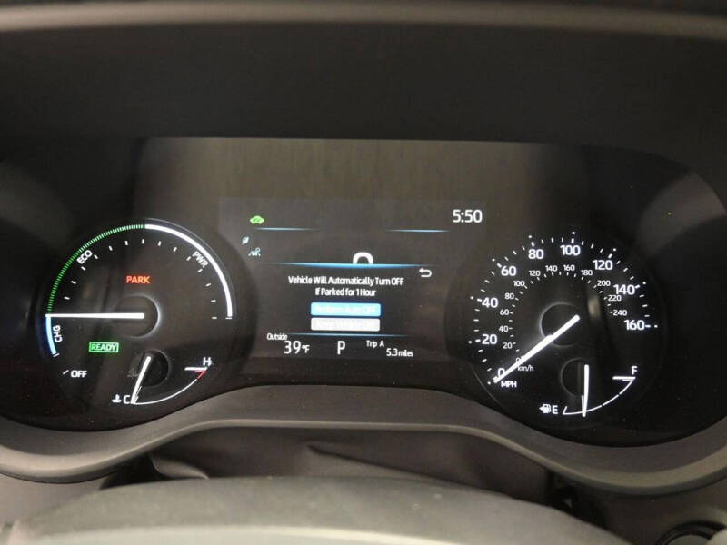 2025 Toyota Sienna LE 8-Passenger