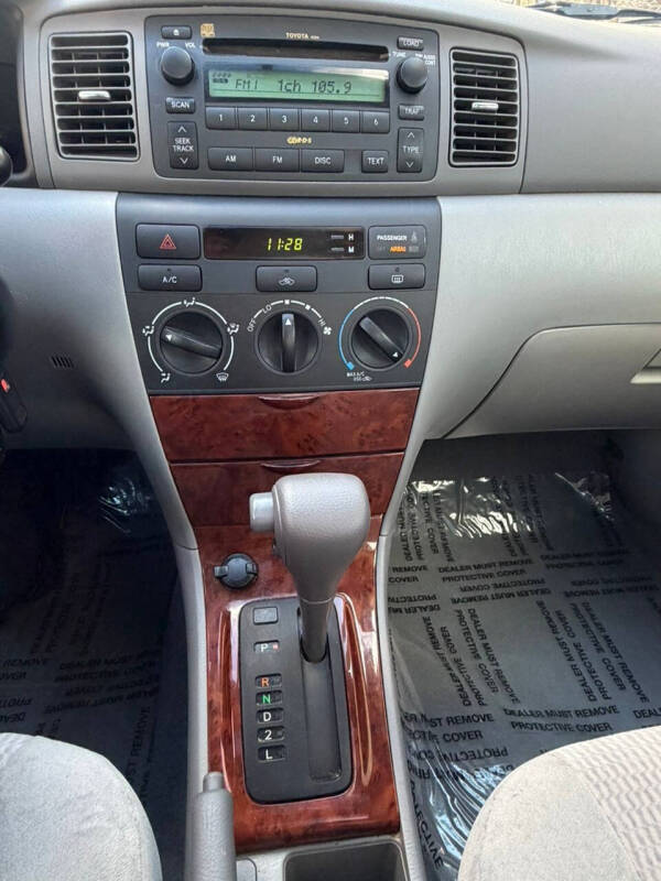 2006 Toyota Corolla LE