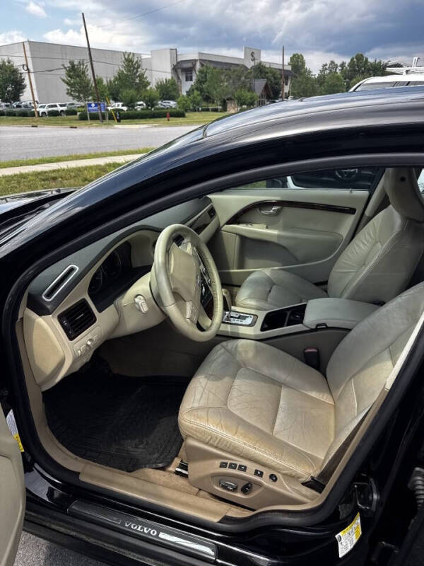 2008 Volvo V70 3.2